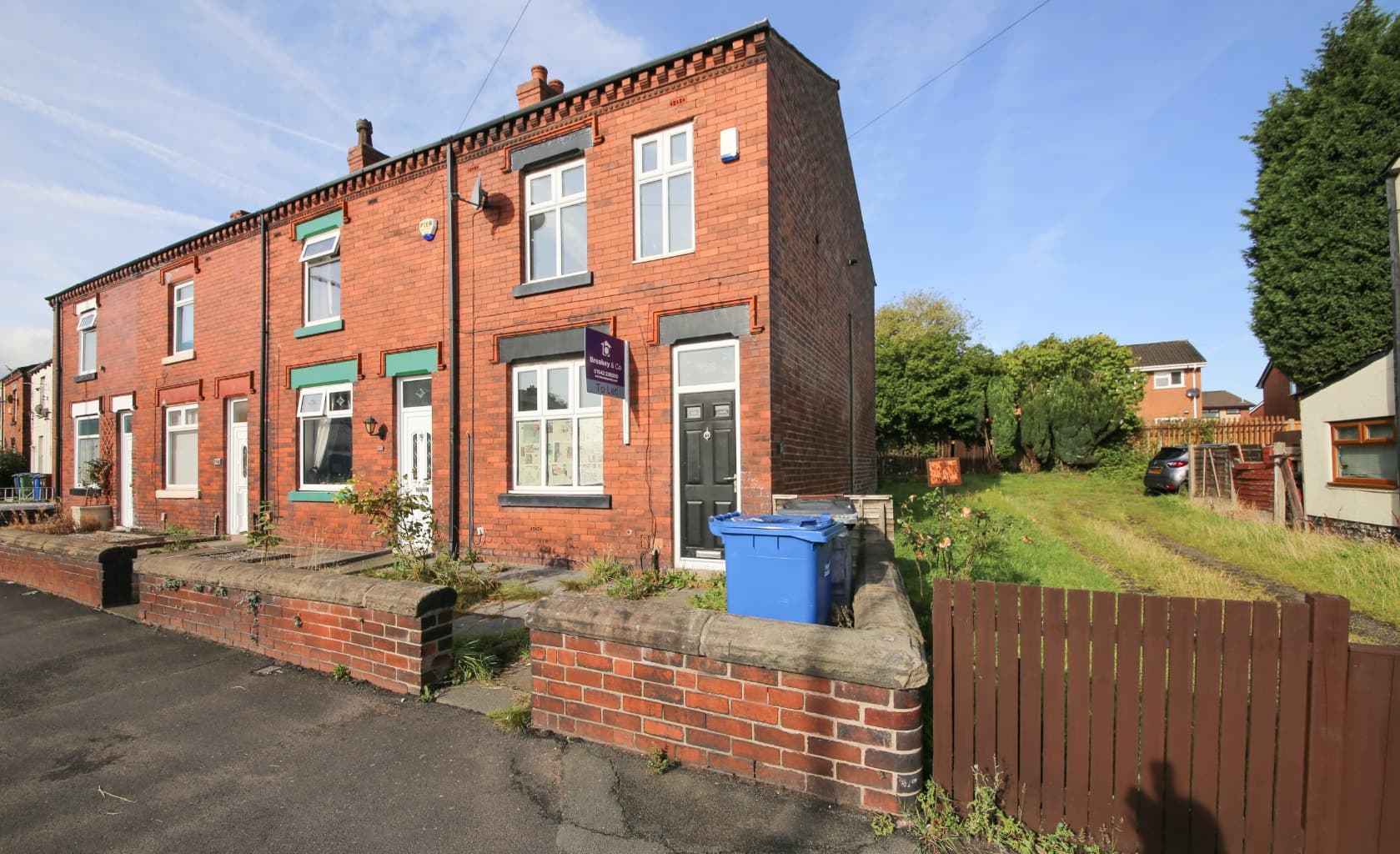 City Road, Wigan, WN5