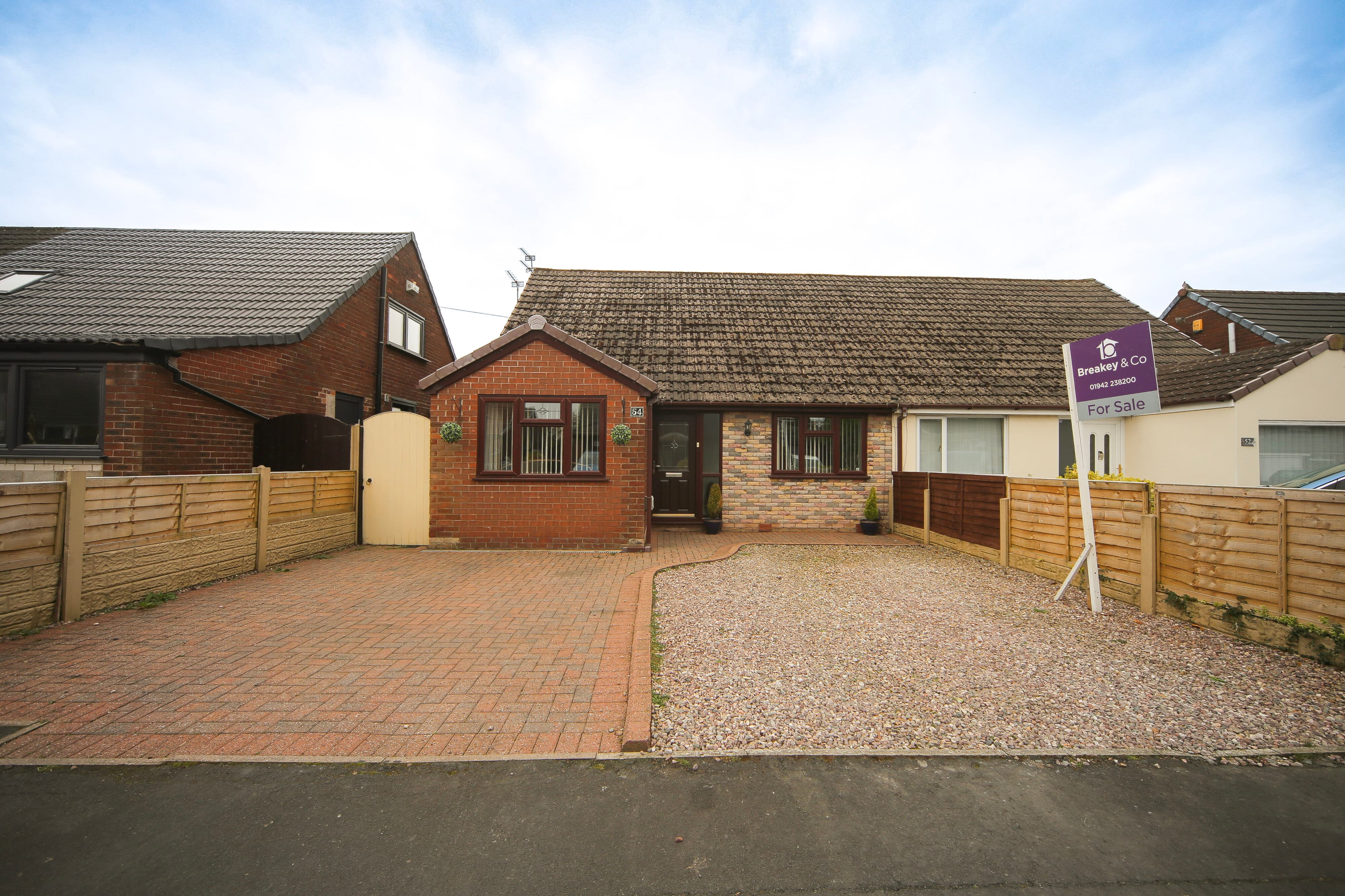 Lulworth Drive, Hindley Green, WN2