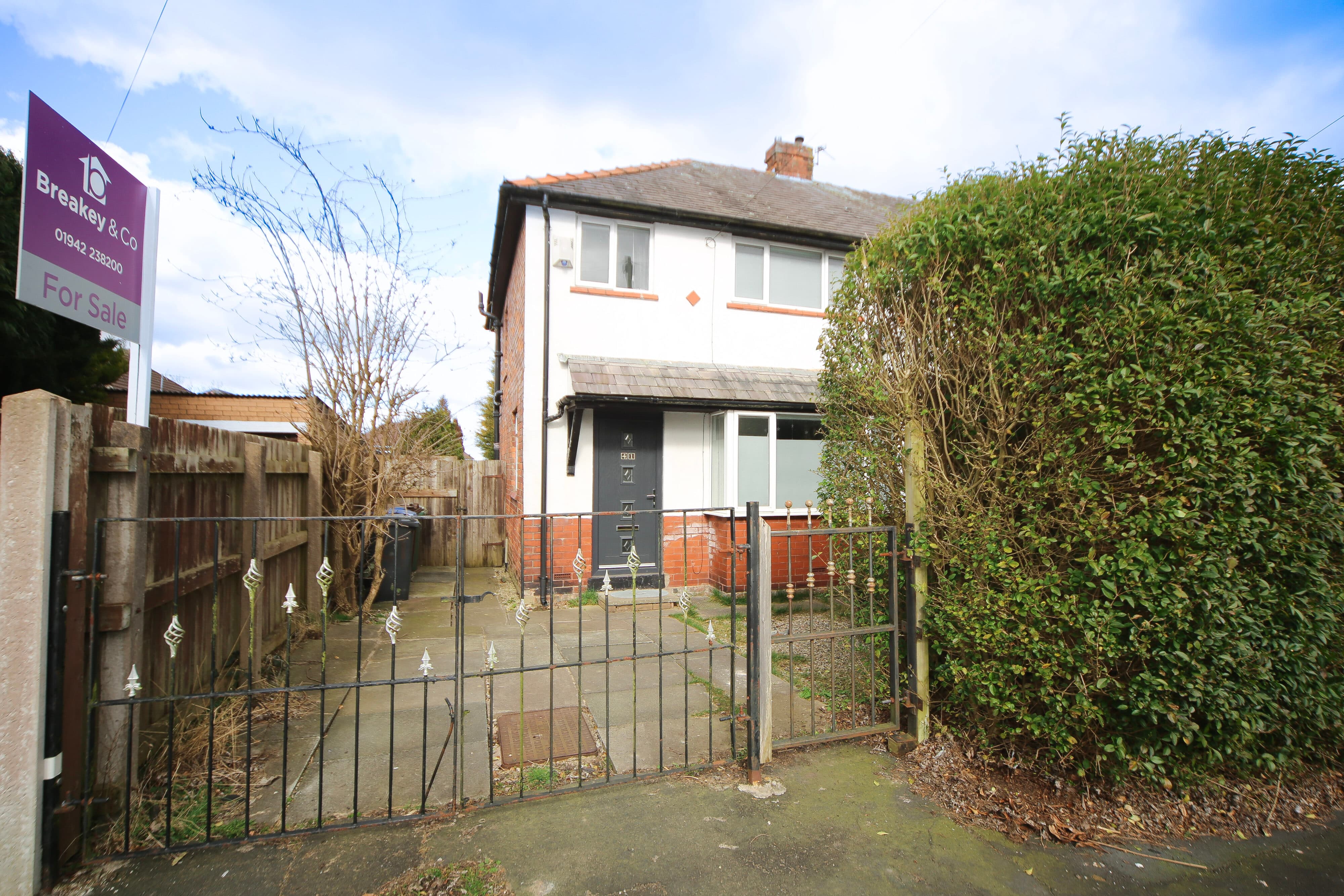 Larch Avenue, Wigan, WN5