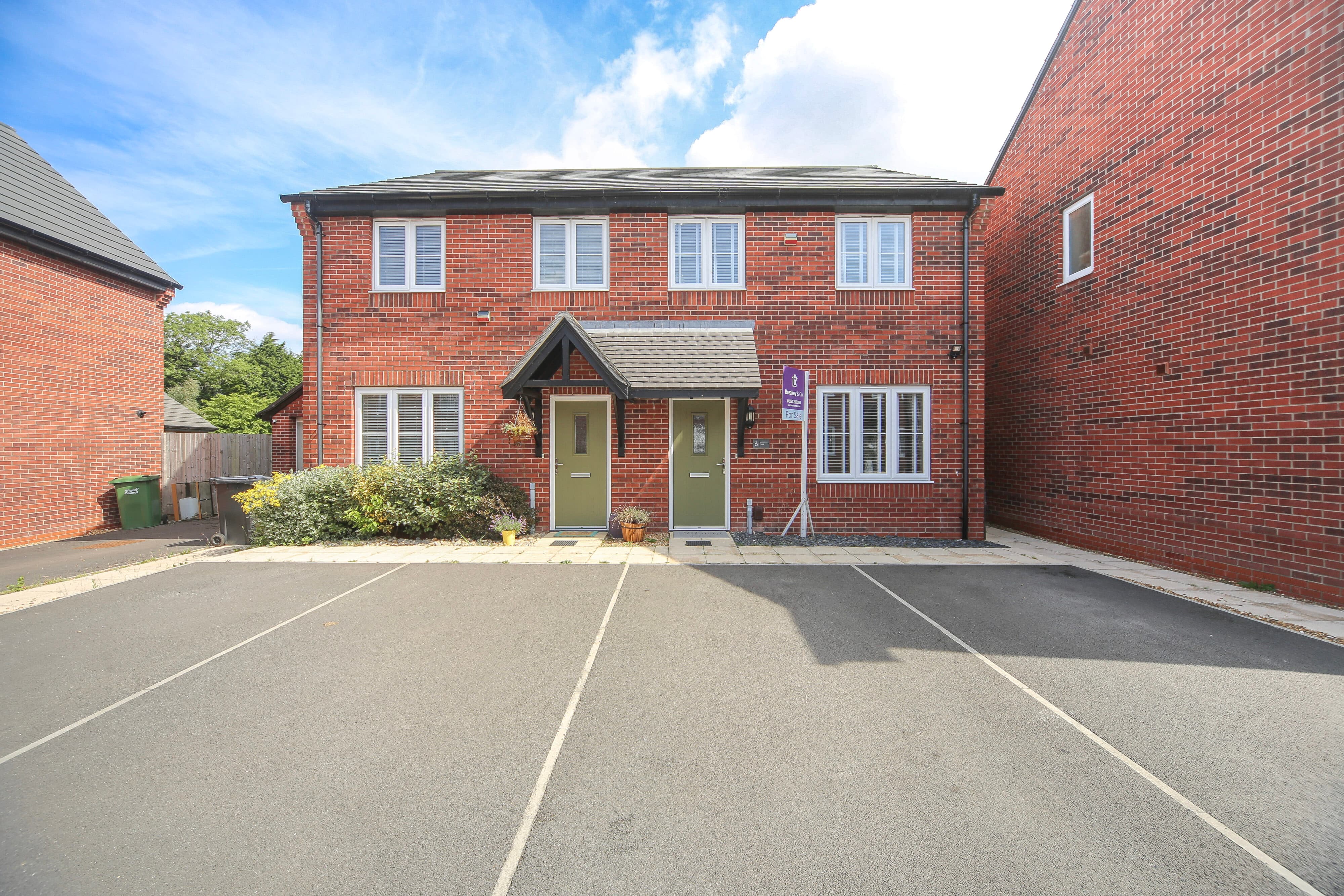 Spearwort Close, Standish, WN6