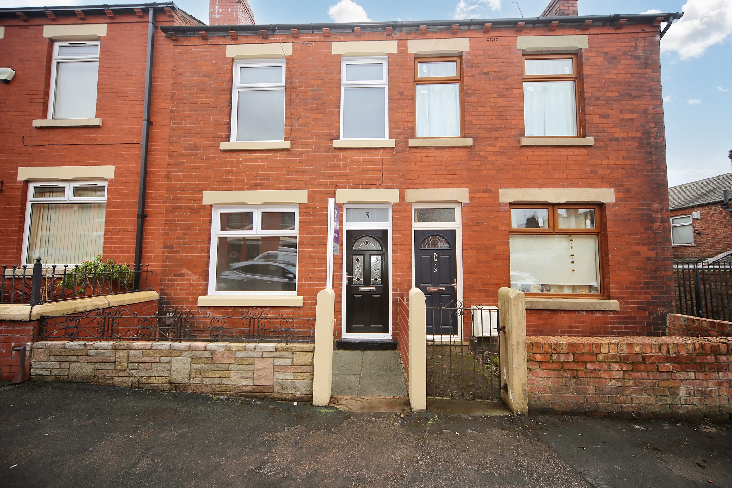 Hill Street, Wigan, WN6