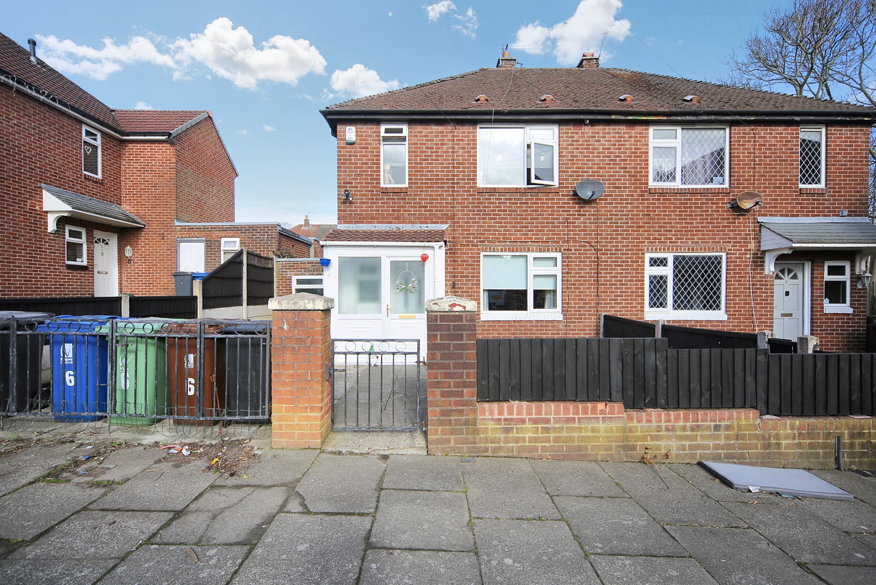 Devon Close, Wigan, WN5