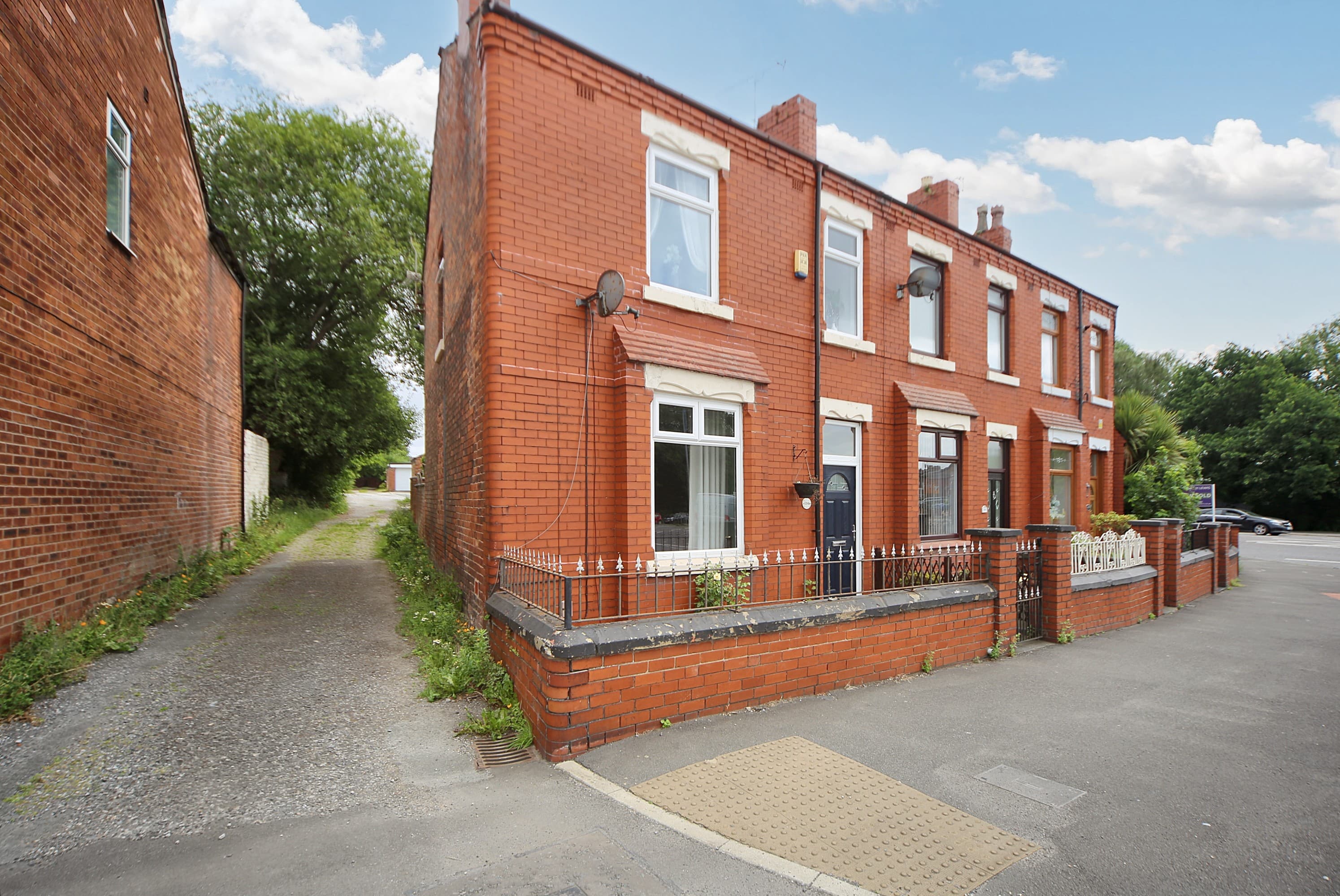 Warrington Road, Wigan, WN3