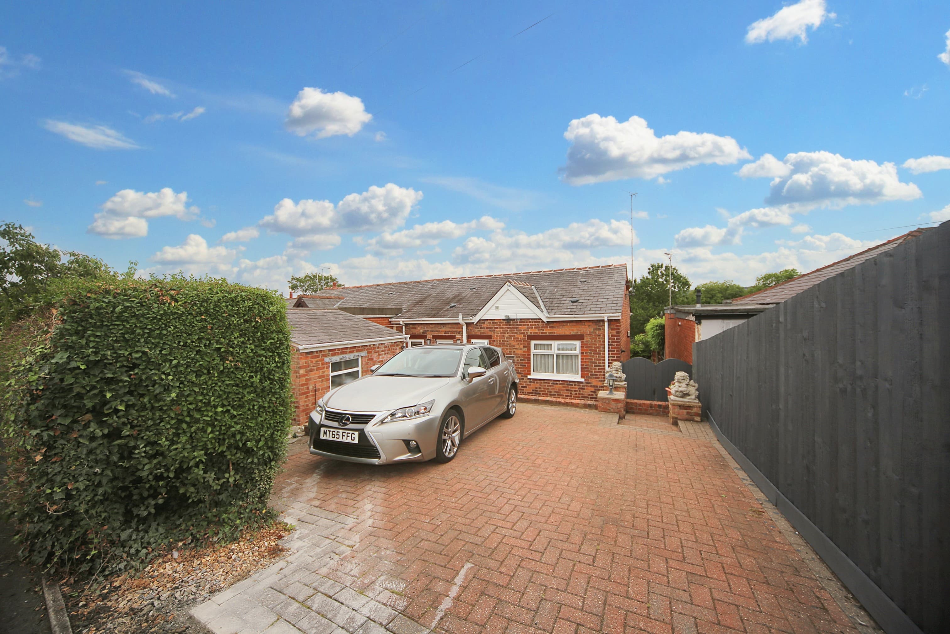 Miles Lane, Appley Bridge, WN6