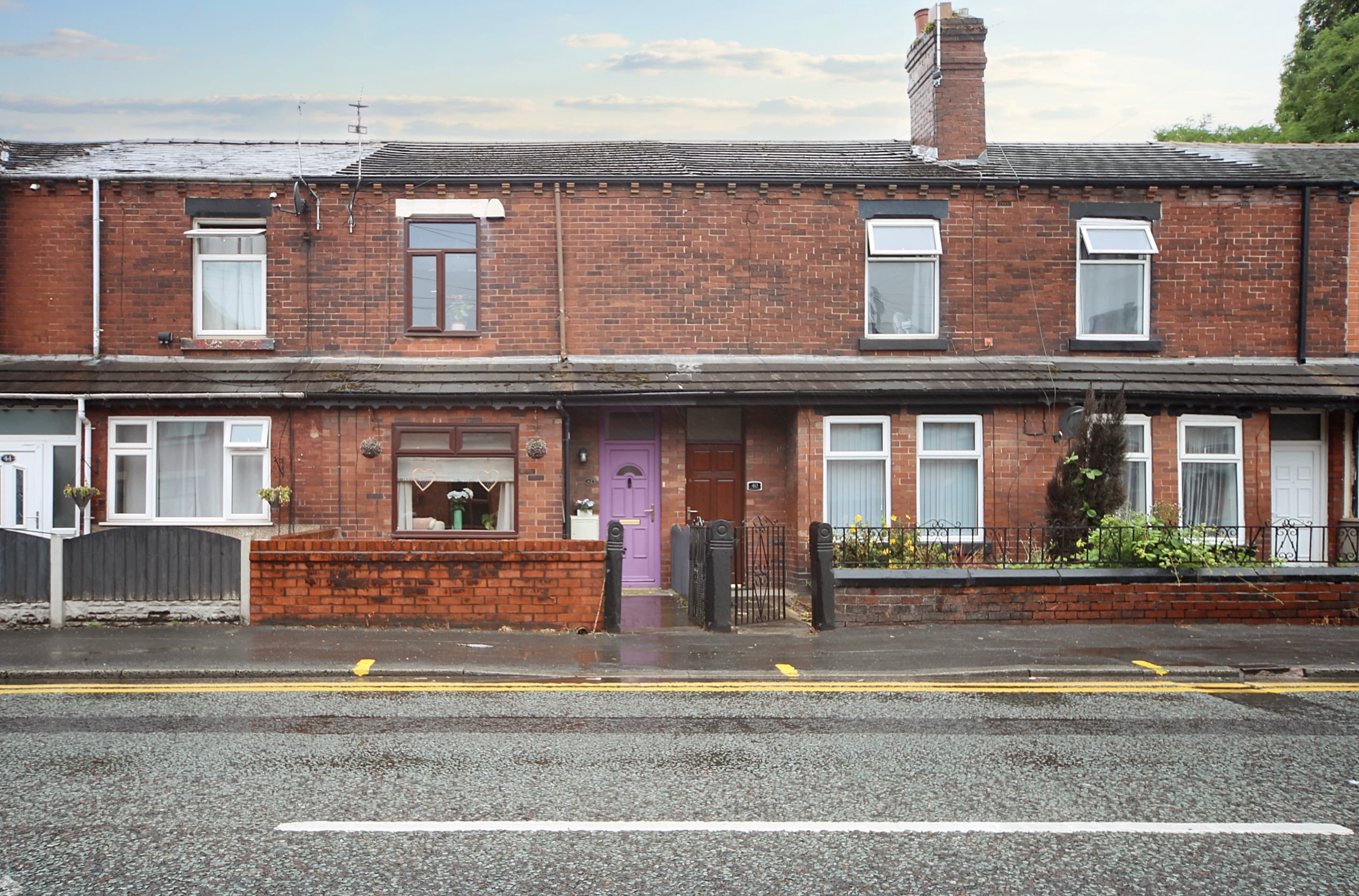 Warrington Road, Abram, WN2