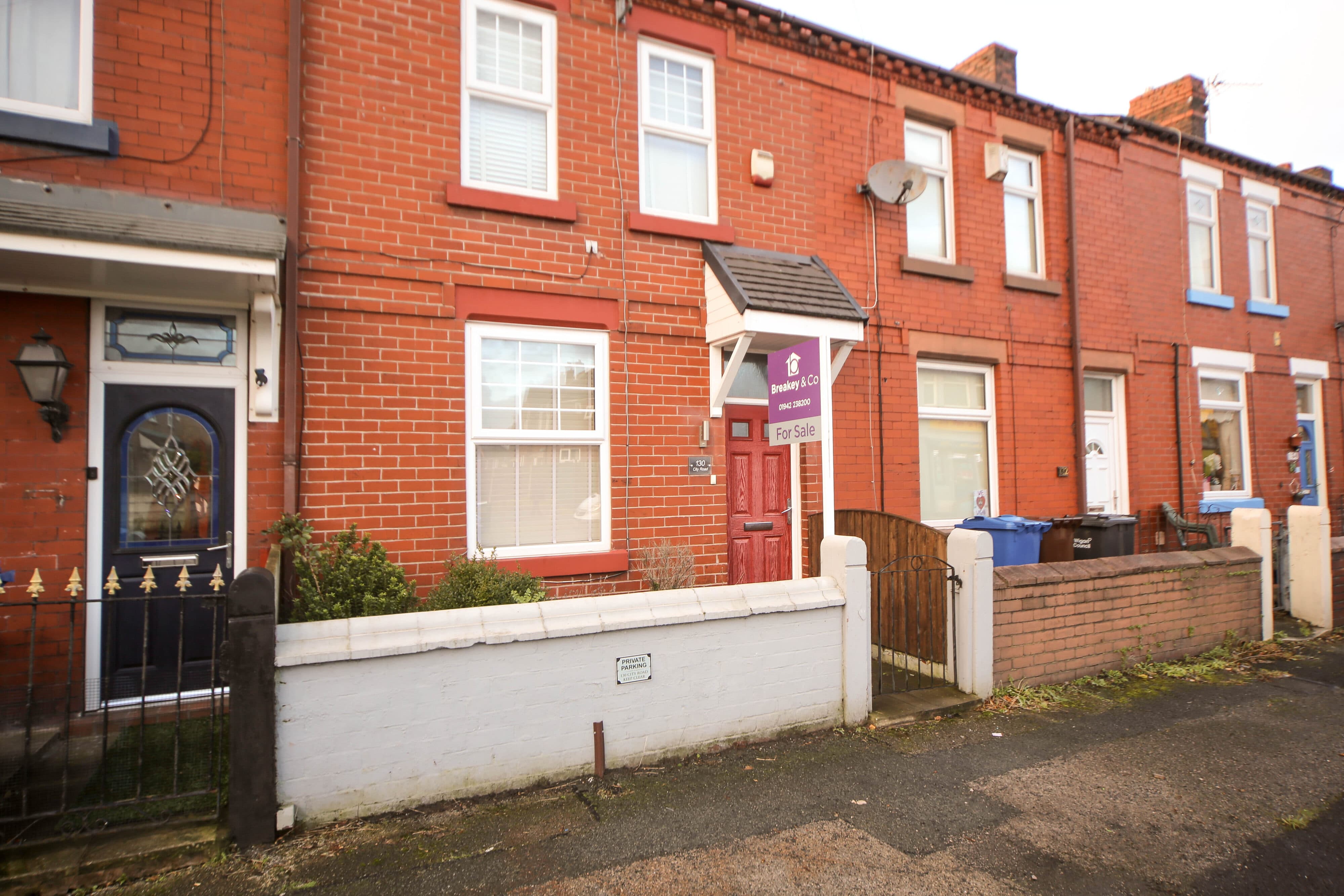 City Road, Wigan, WN5