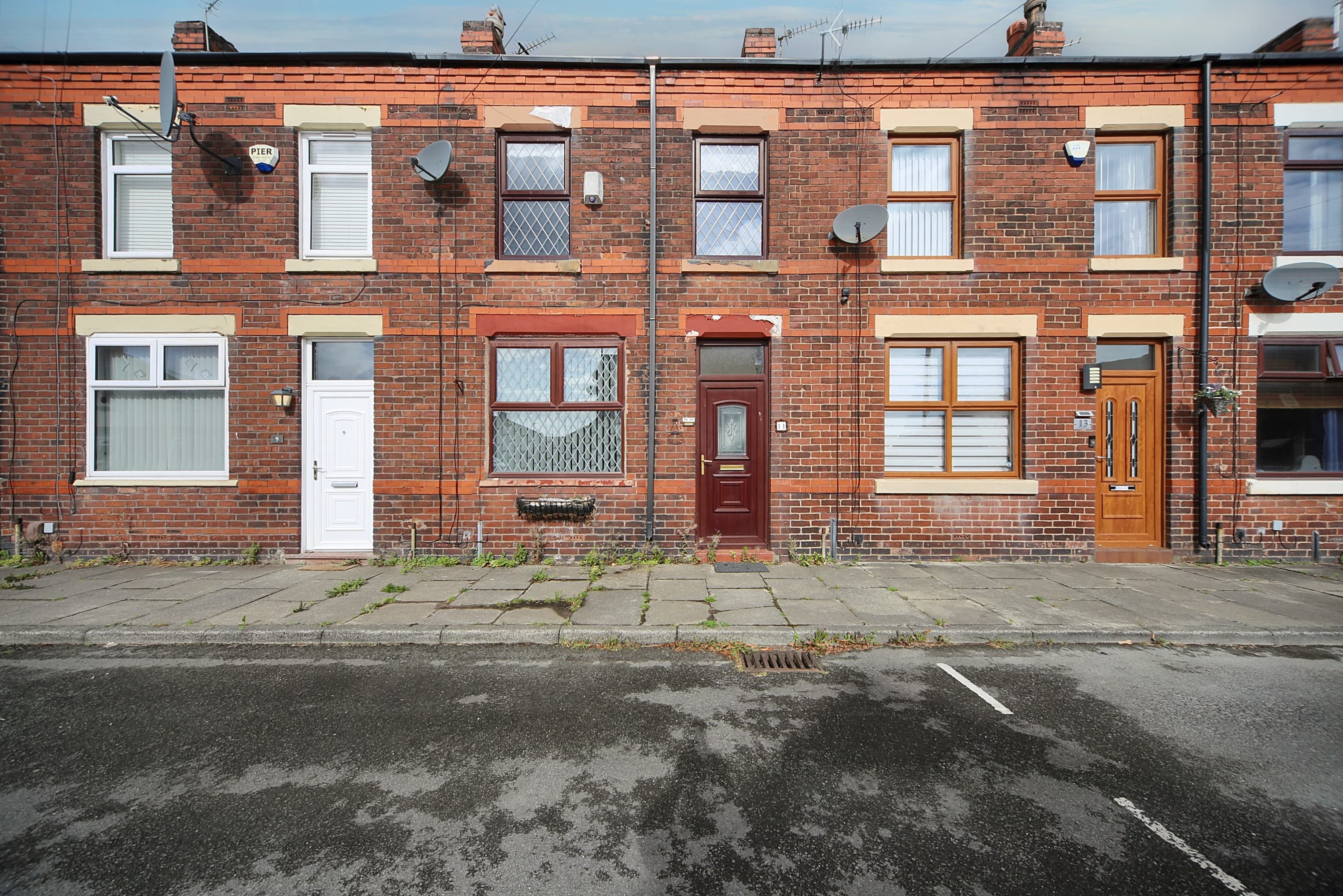 Leader Street, Pemberton, WN5