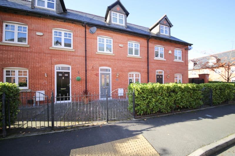 Trevore Drive, Standish, WN1