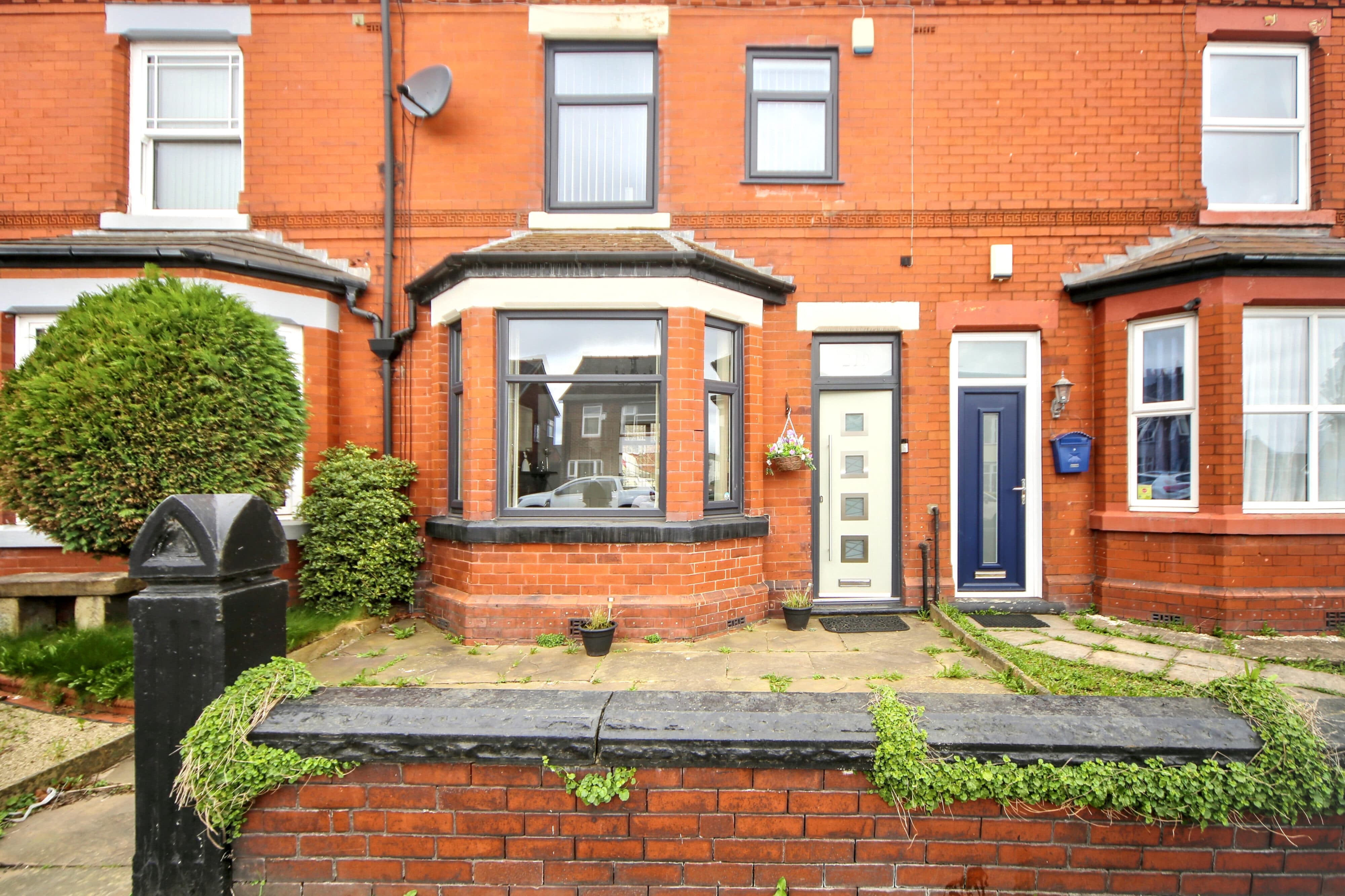 Poolstock Lane, Wigan, WN3