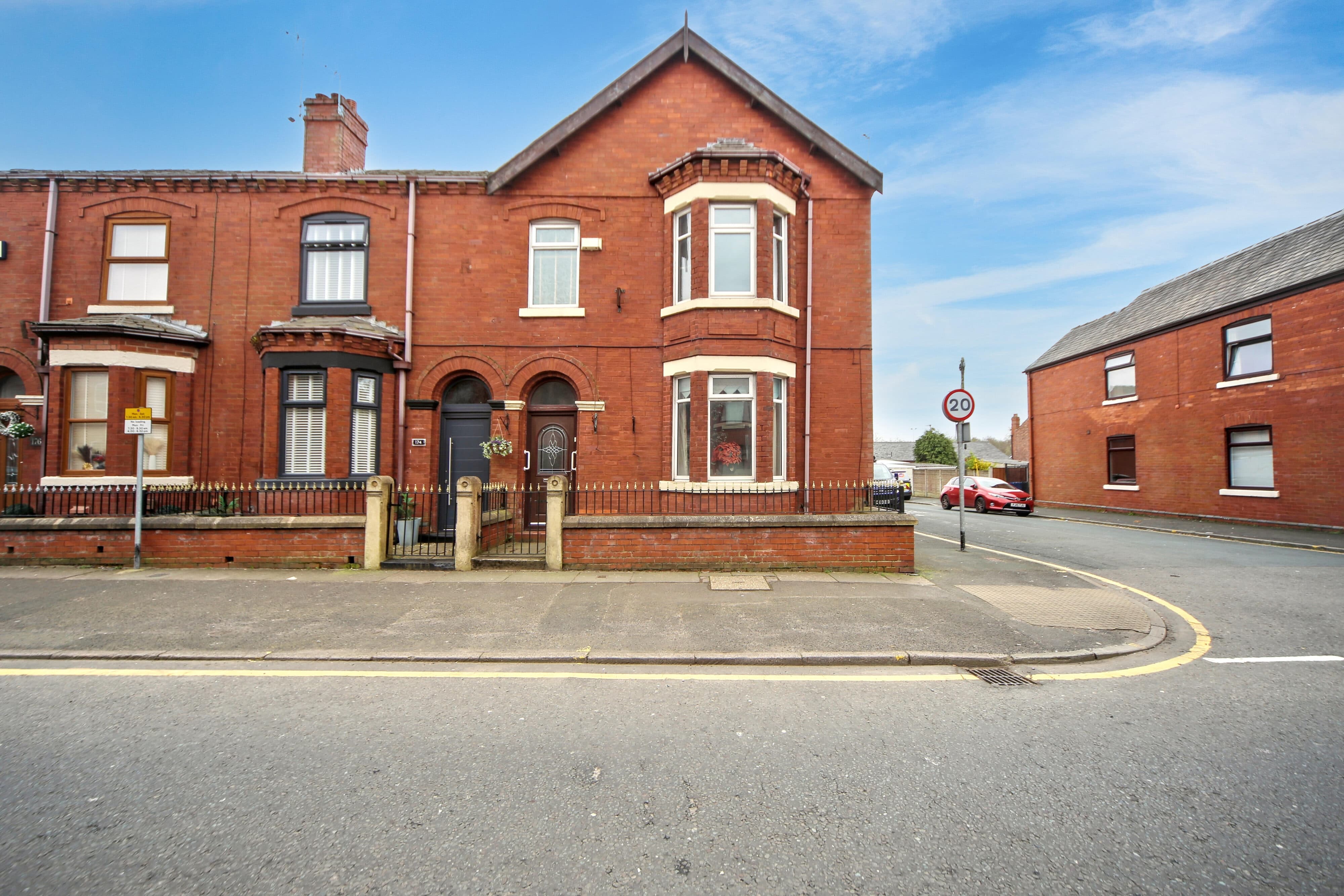 Darlington Street East, Wigan, WN1