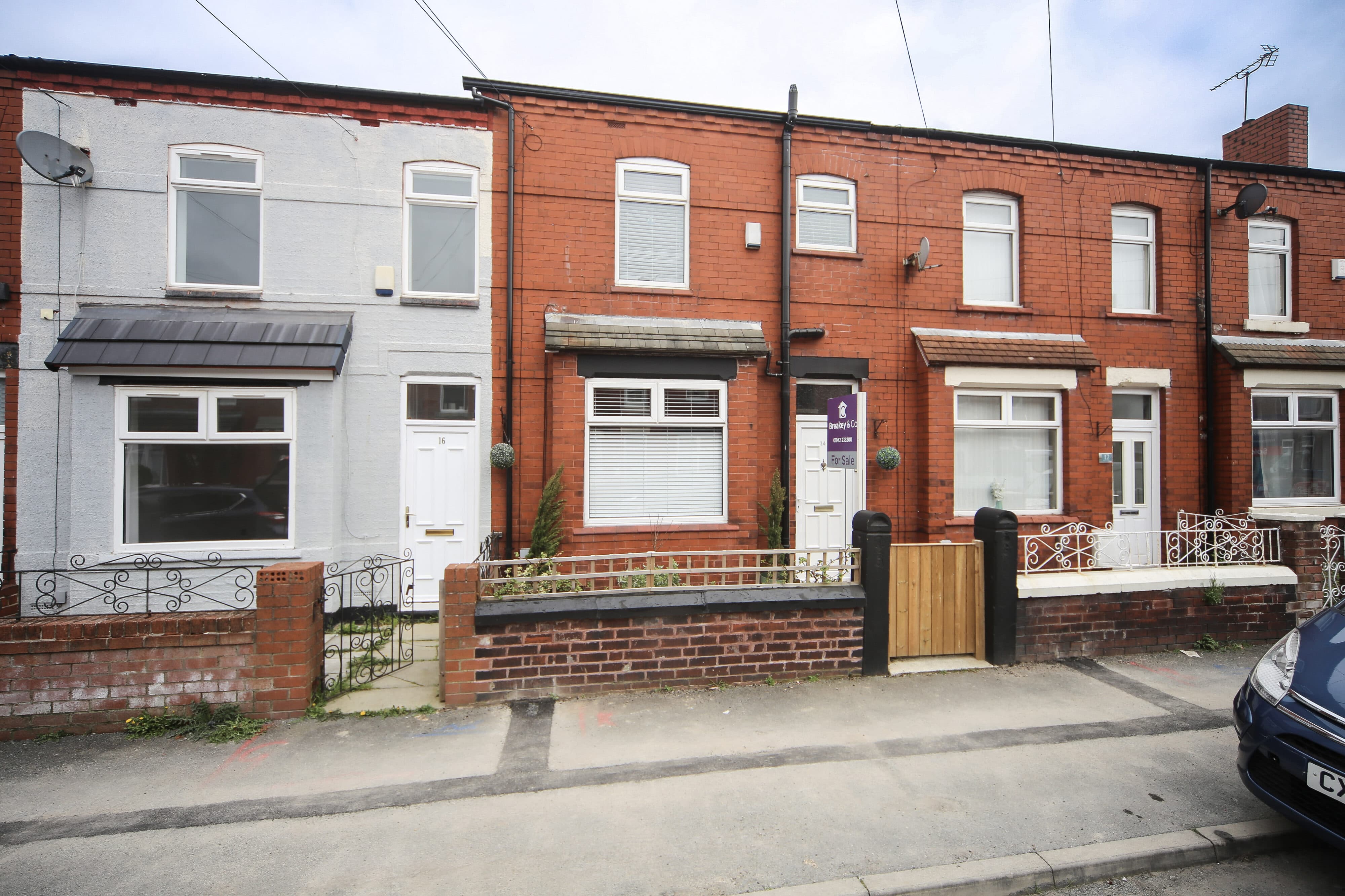 First Avenue, Wigan, WN6