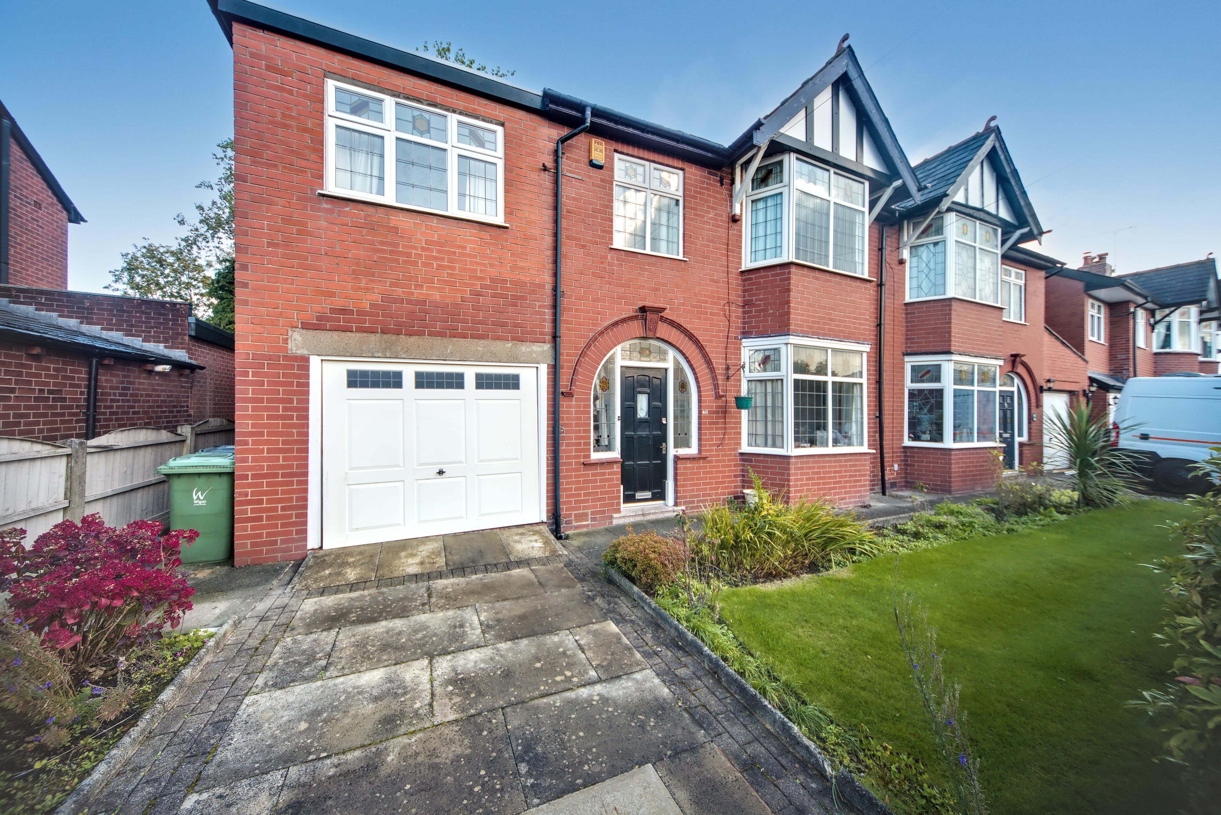 Greenways, Standish, WN6